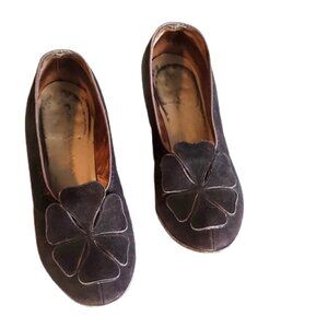 1940s Vintage Brown Suede Shoes Pumps With A Flower Front And Cuban Style Heel 6